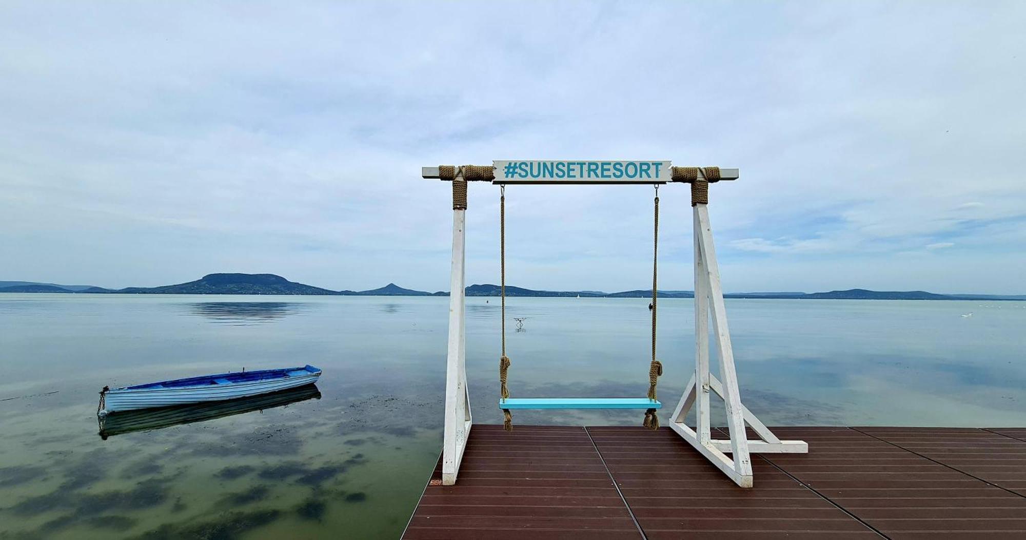 Sunset Resort - Lakeside Apartment Fonyod ภายนอก รูปภาพ