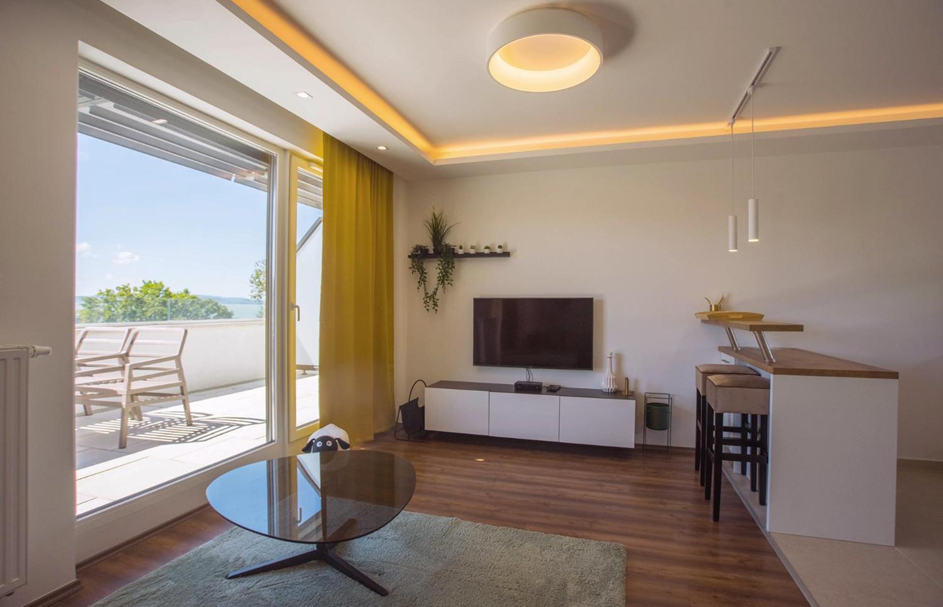 Sunset Resort - Lakeside Apartment Fonyod ภายนอก รูปภาพ