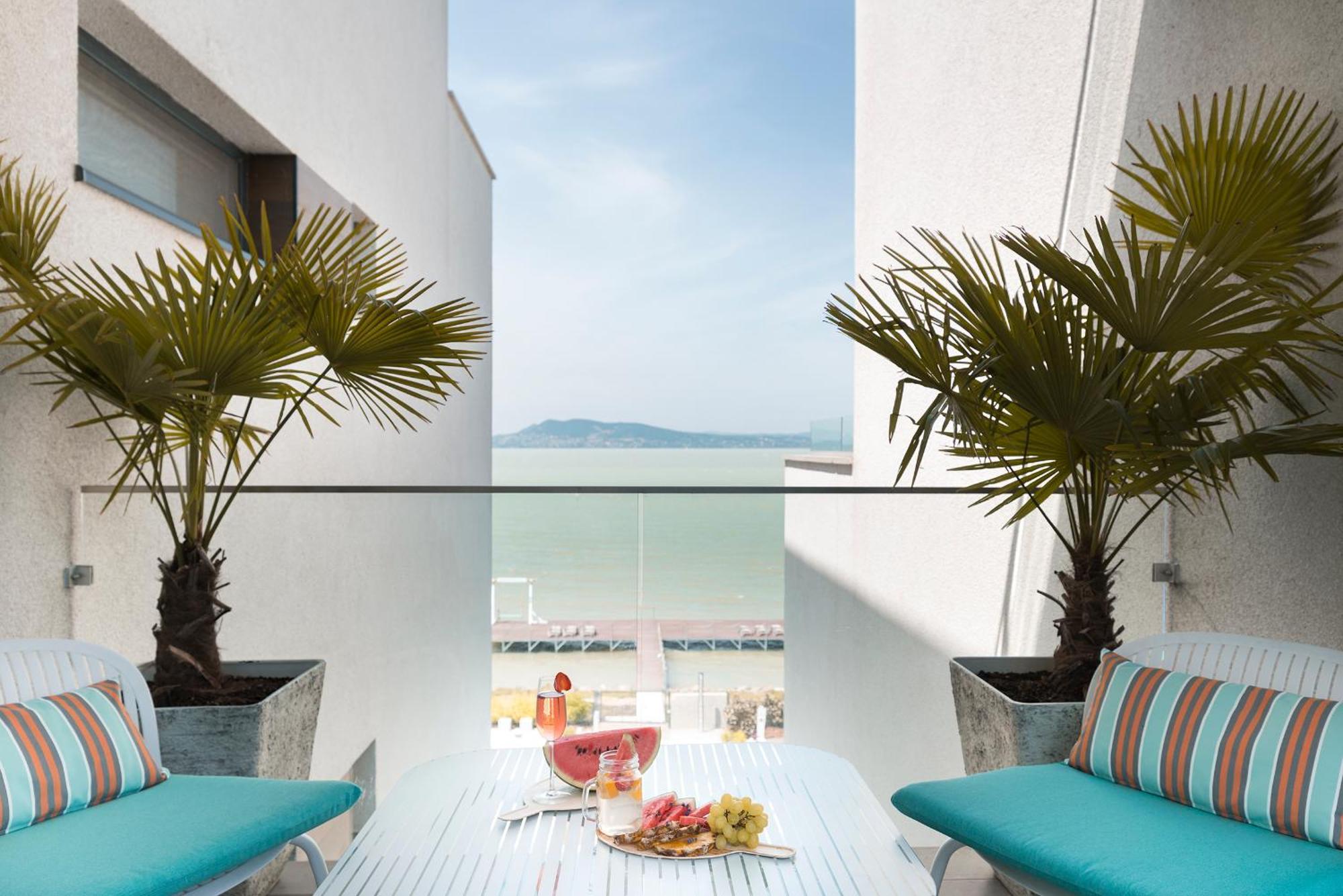 Sunset Resort - Lakeside Apartment Fonyod ภายนอก รูปภาพ